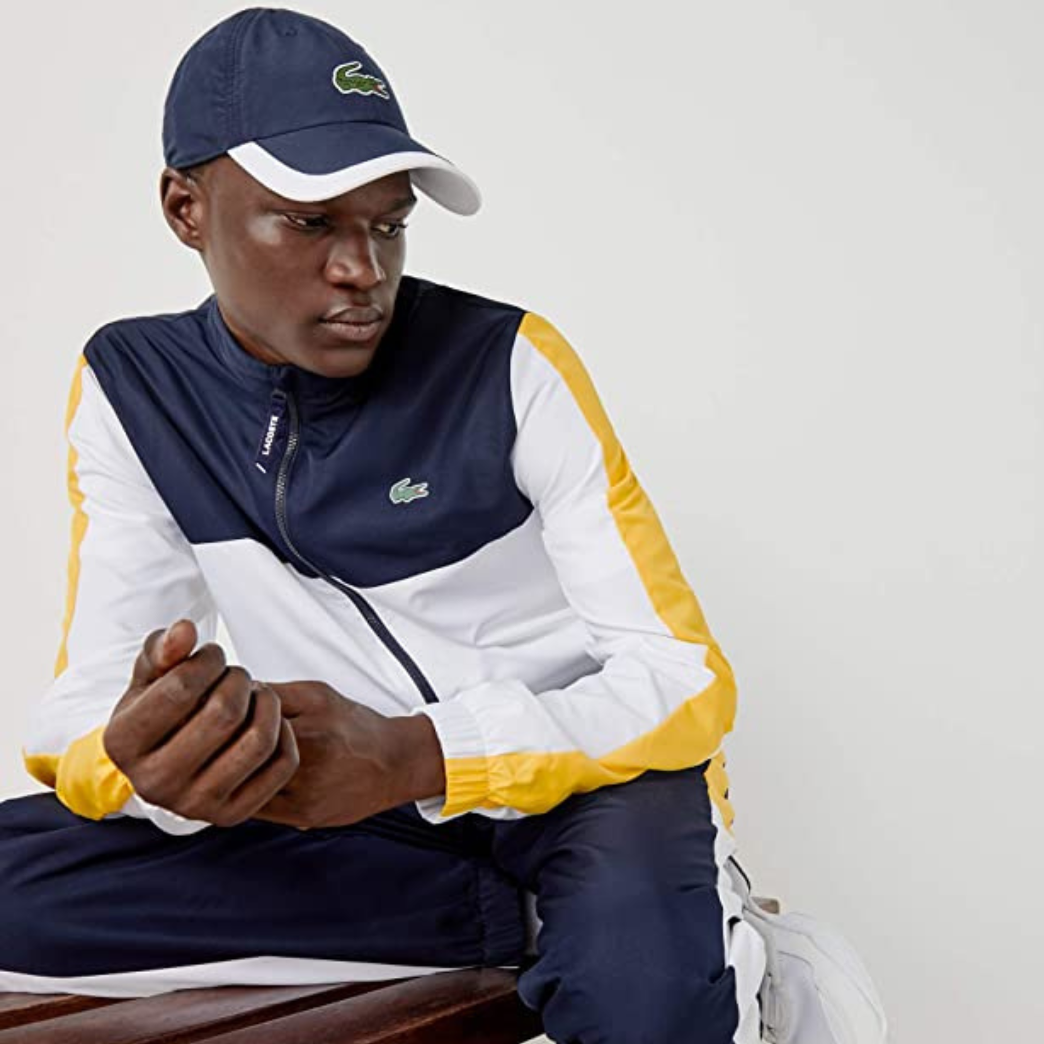 LACOSTE CAPPELLO CON VISIERA BLU