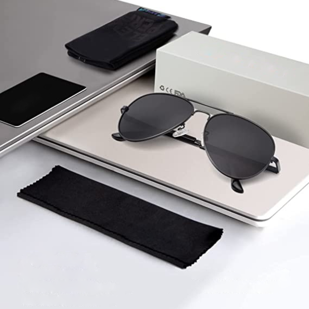 OCCHIALI AVIATORE IN METALLO NERI POLARIZZATI